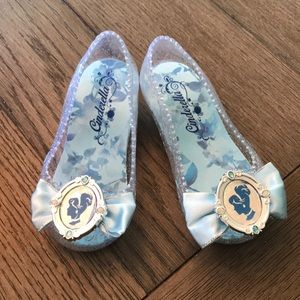 Cinderella dress up shoes